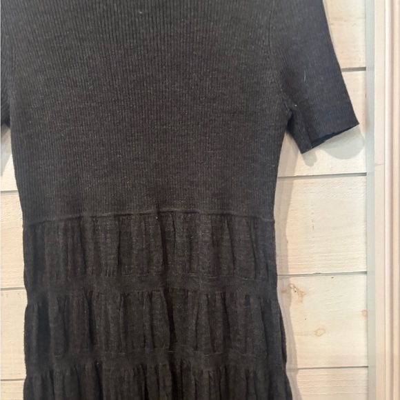 Calvin Klein Gray Turtleneck Short Sleeve Midi Dress in size medium - Picture 12 of 13